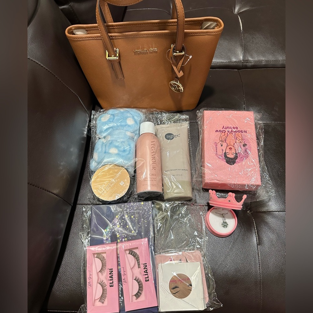 mystery bag bundle - Picture 10 of 12